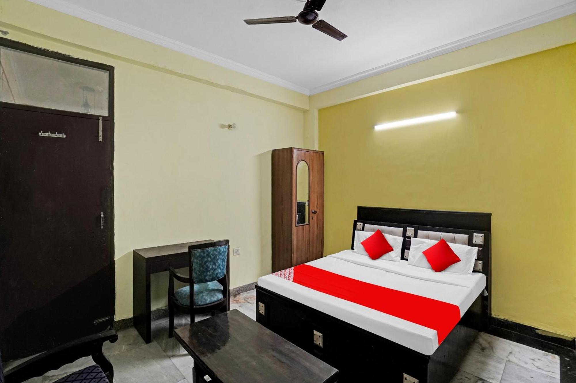 Hotel O Park View Ноида Екстериор снимка