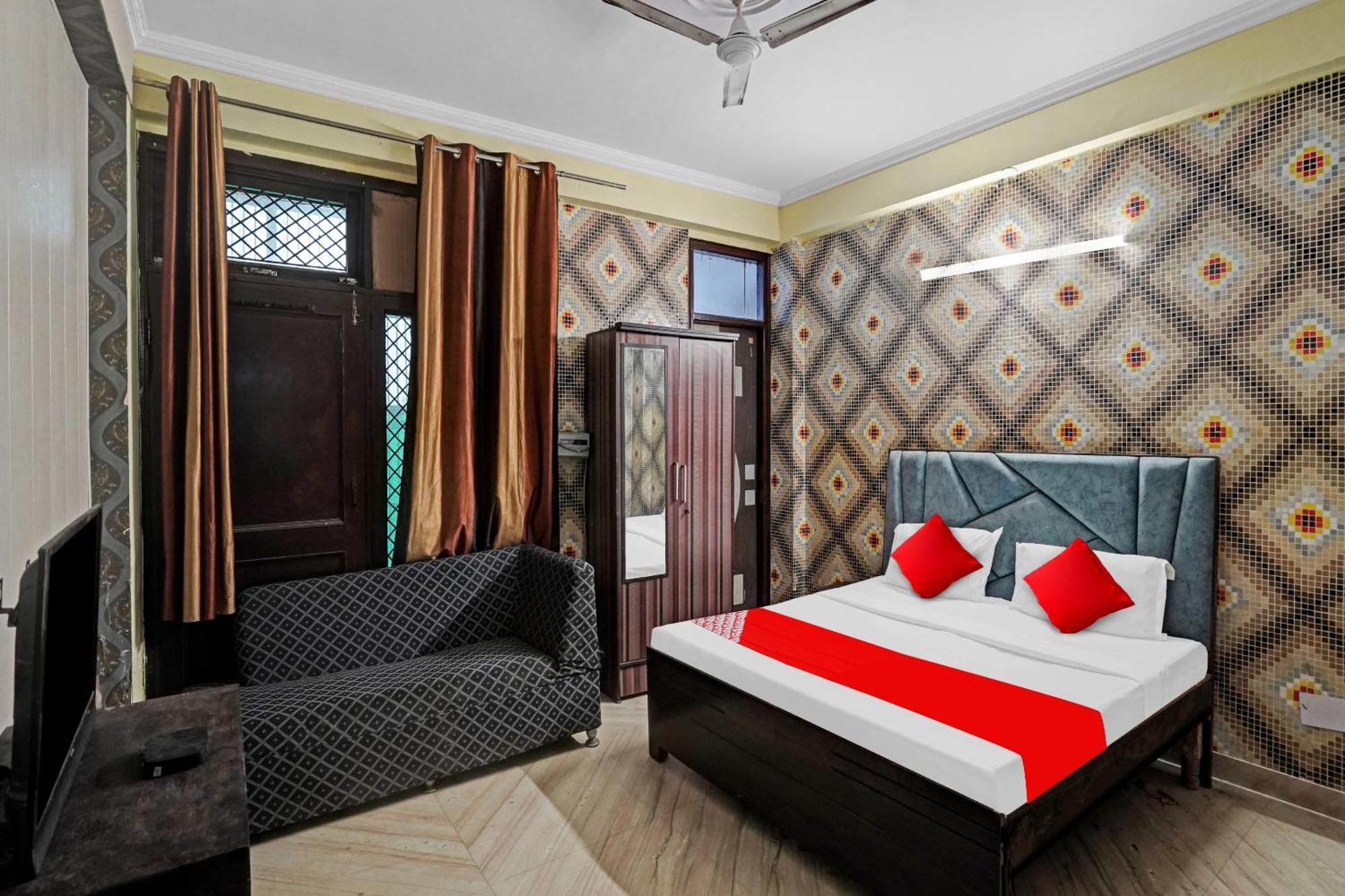 Hotel O Park View Ноида Екстериор снимка