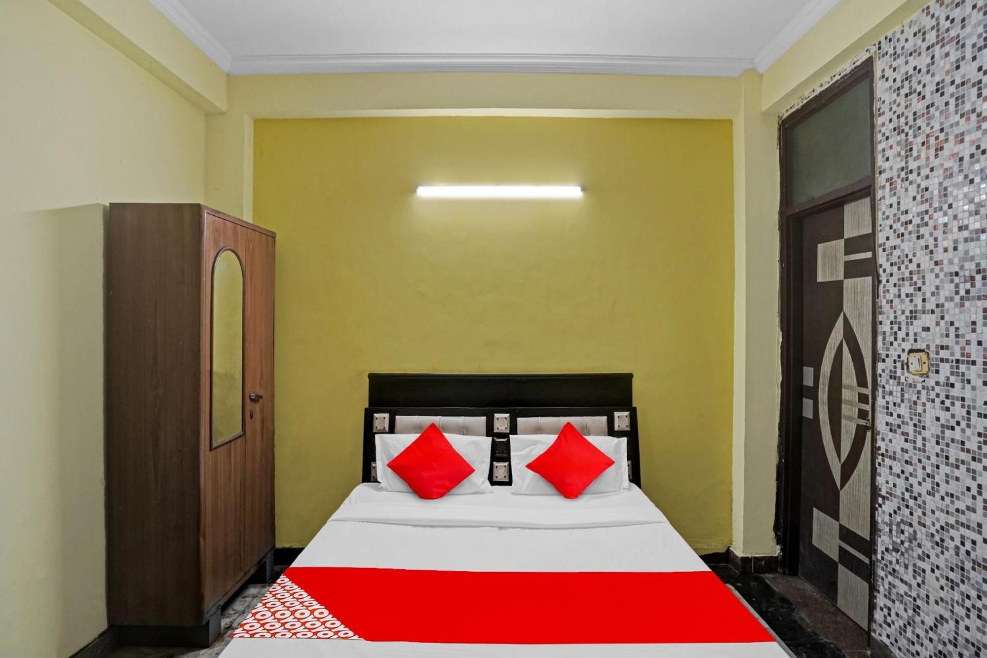 Hotel O Park View Ноида Екстериор снимка